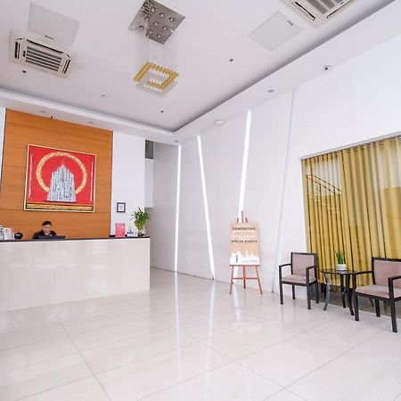 Zen Rooms Bangkal Makati マカティ エクステリア 写真